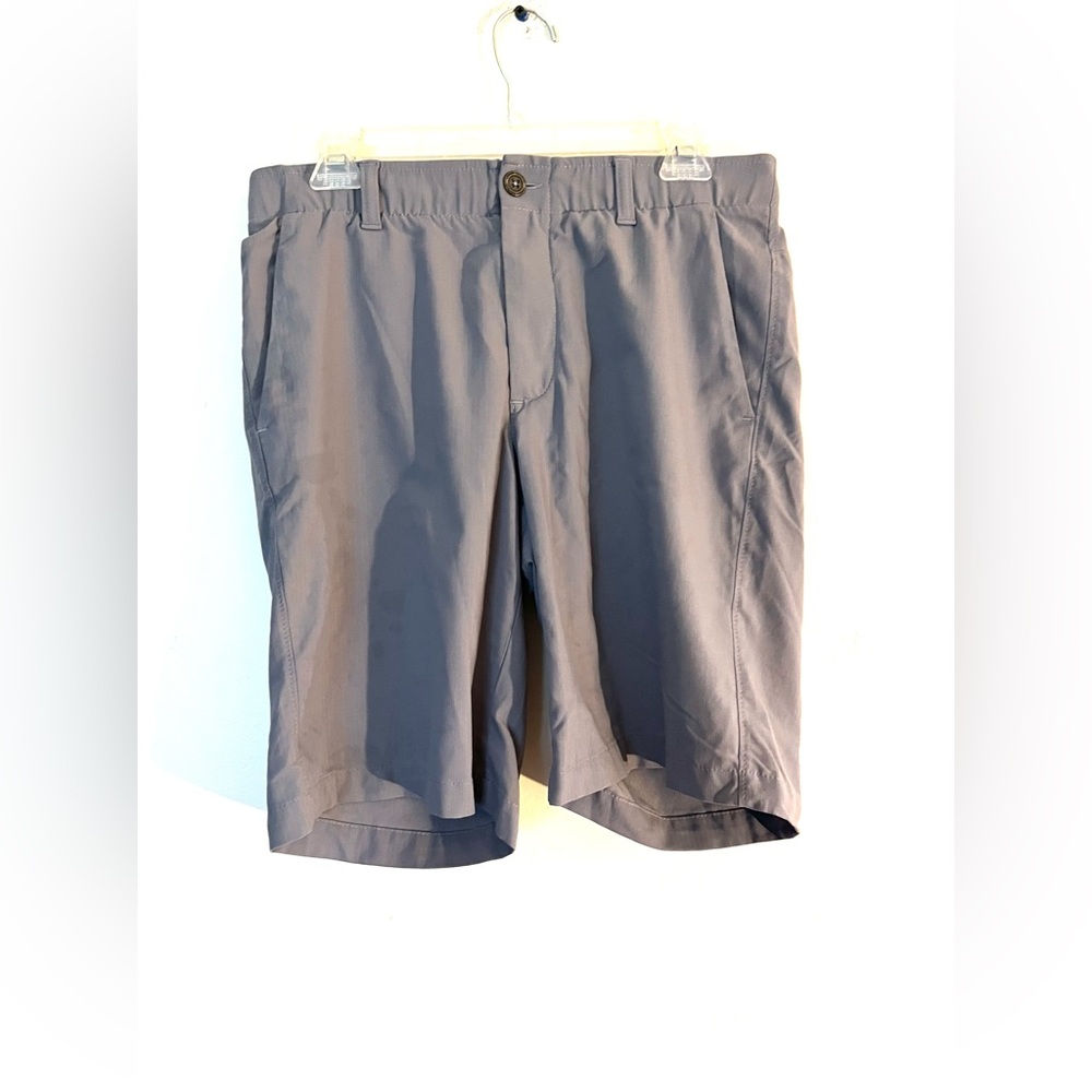 Under Armour Gray shorts size 32